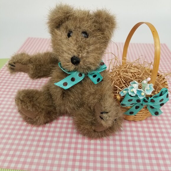 BOYDS STUFFED BROWN TEDDY BEAR, JOINTED 6" WITH BASKET VINTAGE LIKE NEW - Picture 2 of 6